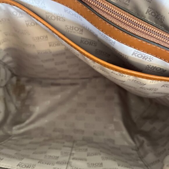 Michael Kors Large Double Handles Studded Brown Leather Astor Travel Tote - Picture 13 of 16